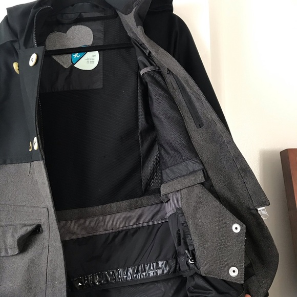 Holden Winter Jacket - Picture 9 of 9